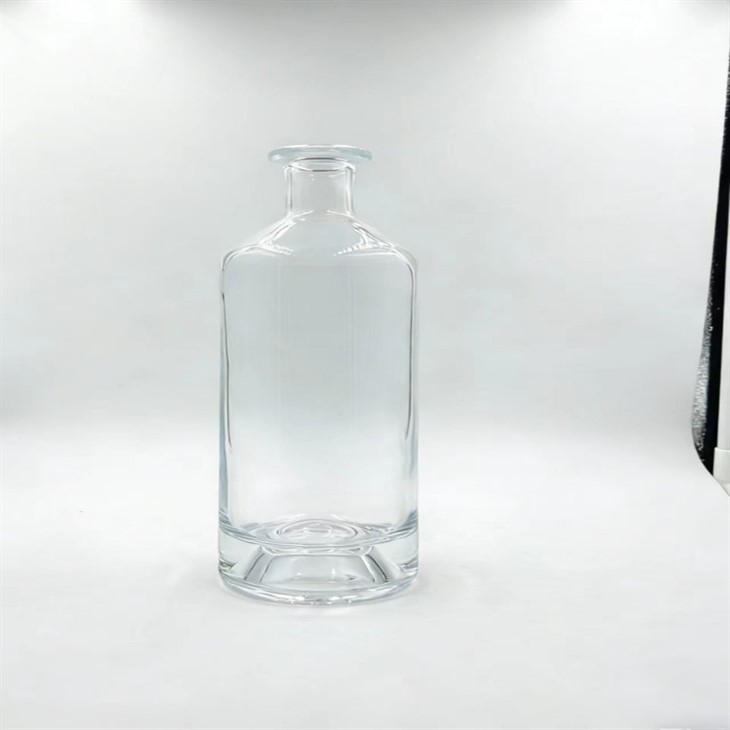 Classic Cylindrical Whiskey Gin Glass Bottle high quality
